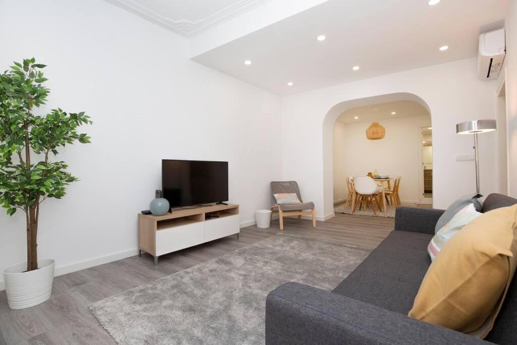 Santa Marta Cozy Apt W/ Ac Lisbon Exterior photo